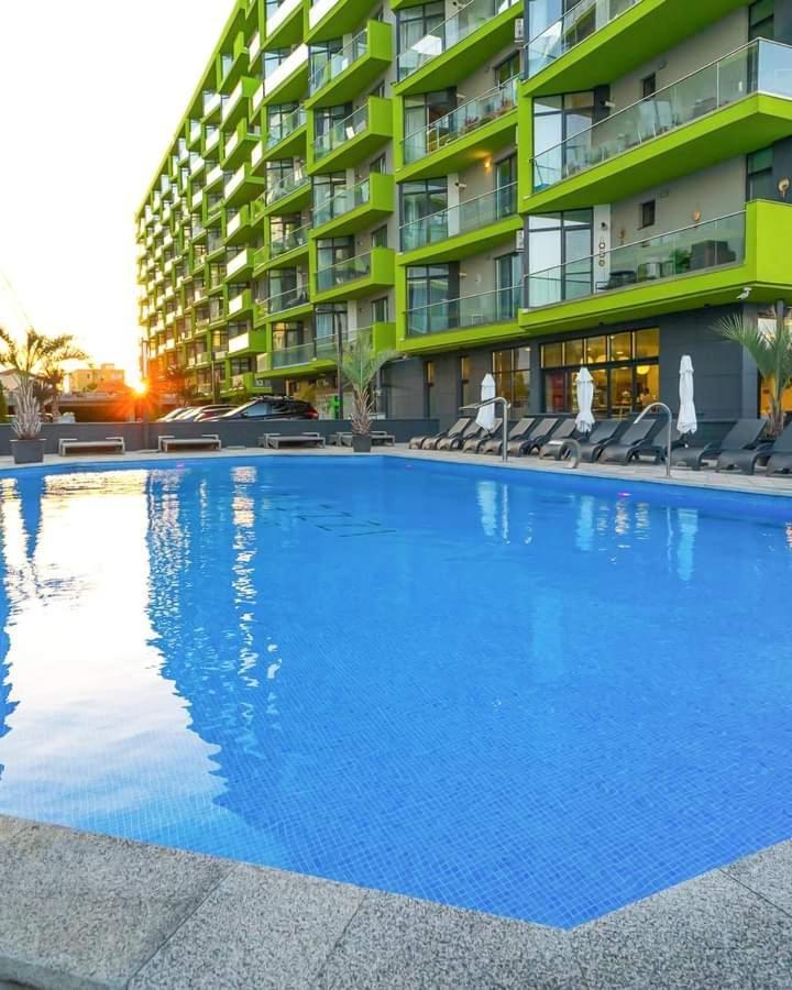 Alezzi Beach Resort Gorgeous Family Aparment Cu Piscina Navodari Exterior photo